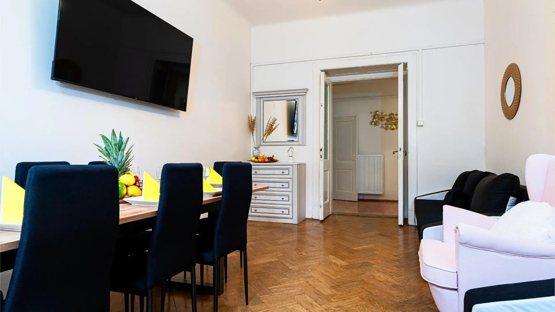 Victory Castle Suite Praga Apartament